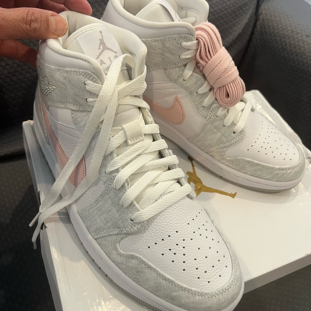 Jordan Women's Sneakers - White and Light Pink